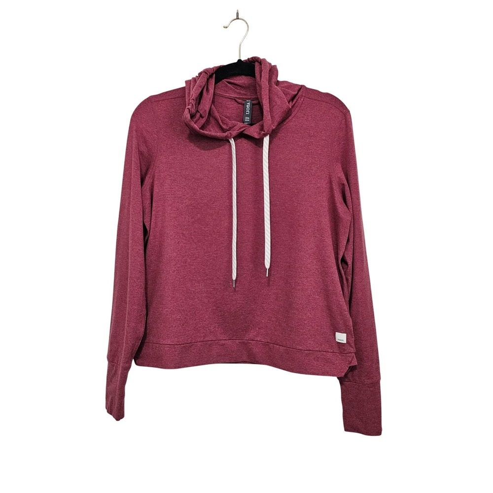 Vuori Women's Pullover Hoodie in Berry